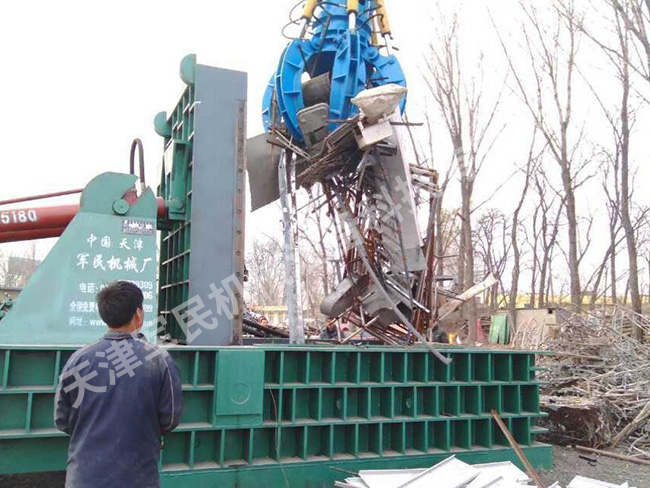 锯末玉米骨打包机客户实景